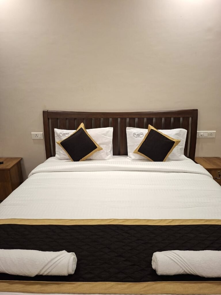 Deluxe & Premium Hotels Booking in Ooty